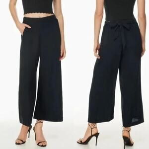 Aritzia Wilfred Faun High-Waisted Wide-Leg Full Length Pants - Black - Size S